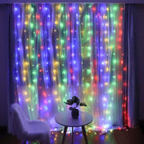 Detaliu LED-uri multicolor instalație perdea Yoto, fir transparent din cupru, interior