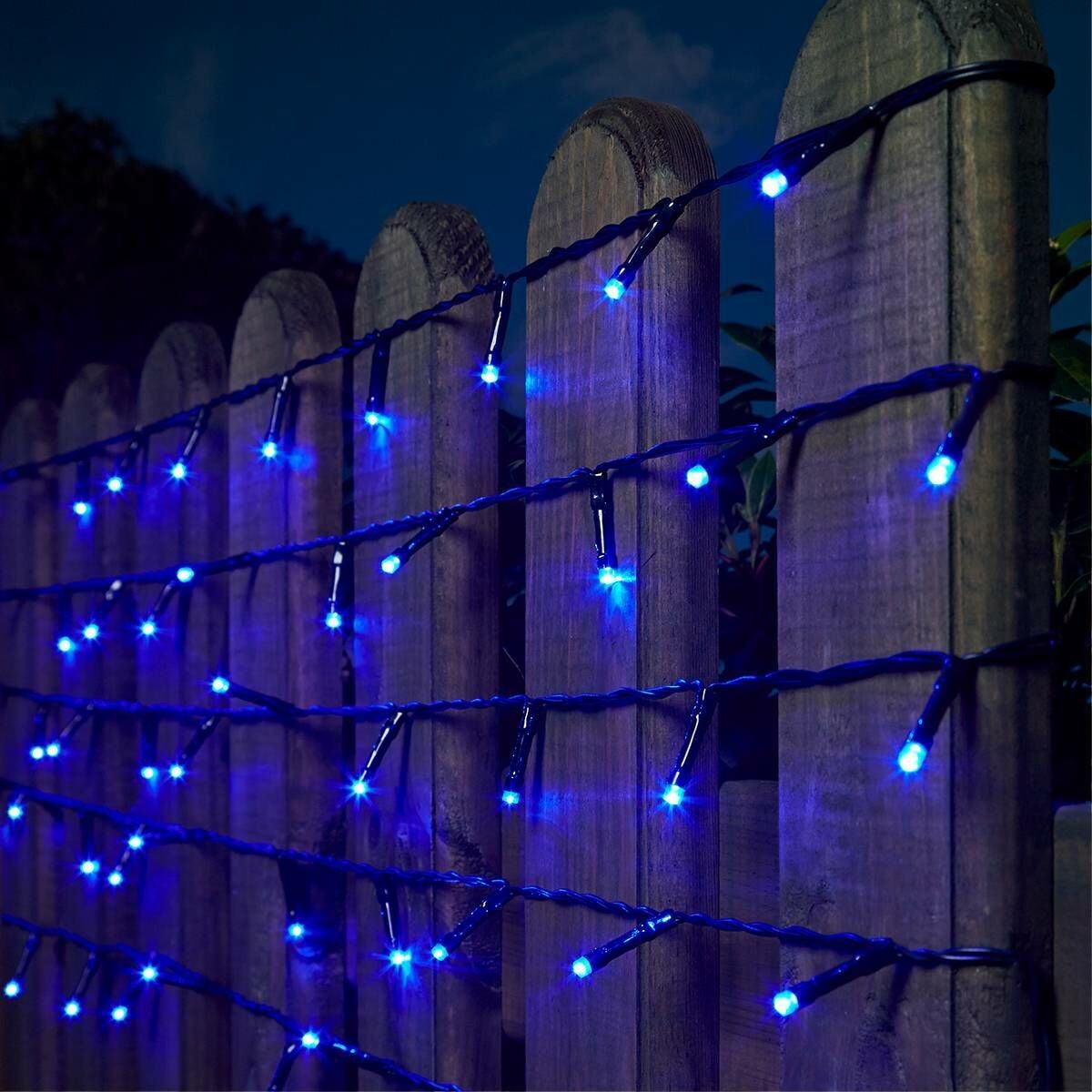 Instalatie De Craciun Liniara Yoto, 10 M, Din Care 1 M Cablu Priza 220V, 100 Led, 8 Jocuri De Lumini, Controler, Fir Negru - vivimall.ro