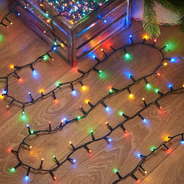 Instalatie De Craciun Liniara Yoto, 17 M, Din Care 1 M Cablu Priza 220V, 200 Led, 8 Jocuri De Lumini, Beculet In 6 Colturi, Pentru Interior, Controler, Fir Negru - vivimall.ro