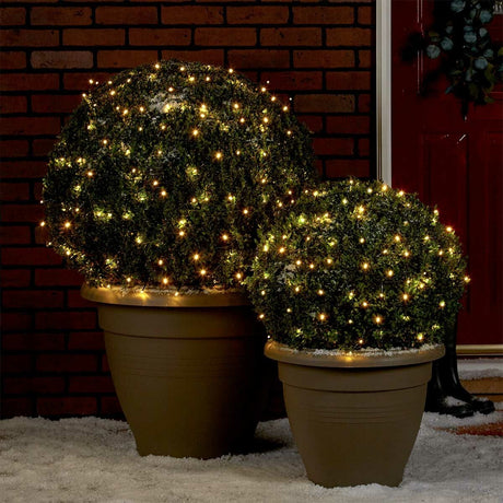 Instalatie de Craciun liniara Yoto, 17 m, din care 1 m cablu priza 220V, 200 LED, 8 jocuri de lumini, controler, fir negru, alb cald - vivimall.ro