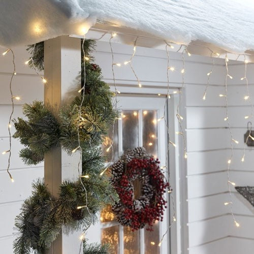 Perdea franjurată luminoasă solară cu franjuri variabili 30–70 cm, fir transparent, detaliu