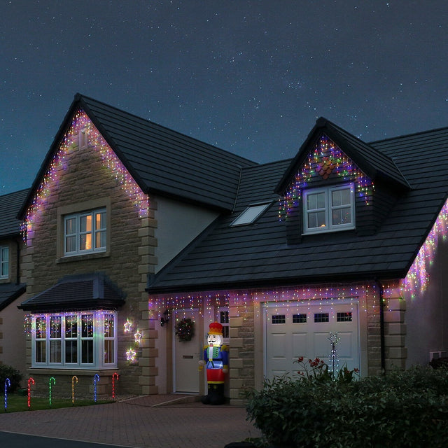 Instalatie Solara Craciun Turturi, IP44, 5 m, 143 Led-uri, Perdea Franjurata, RB-RG, 8 jocuri de lumini, cu Telecomanda, 31V, 250 mAh, Acumulator de 1200 mAh, Exterior, Prelungitor 3 m inclus, Fir Transparent, Vivimall - vivimall.ro