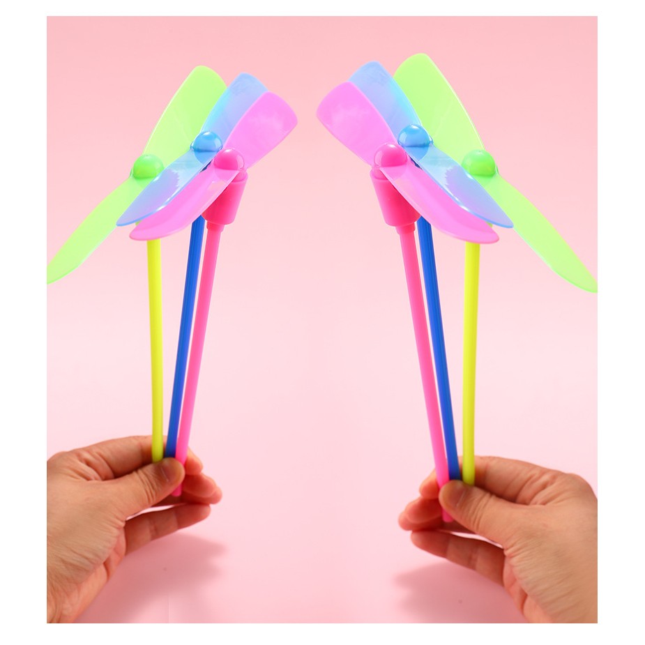 Set 4 Jucarii Libelula Zburatoare, Distractive pentru Copii, Vivimall, Aruncatoare Manuale din Plastic, cu Lumini, Multicolor - vivimall.ro