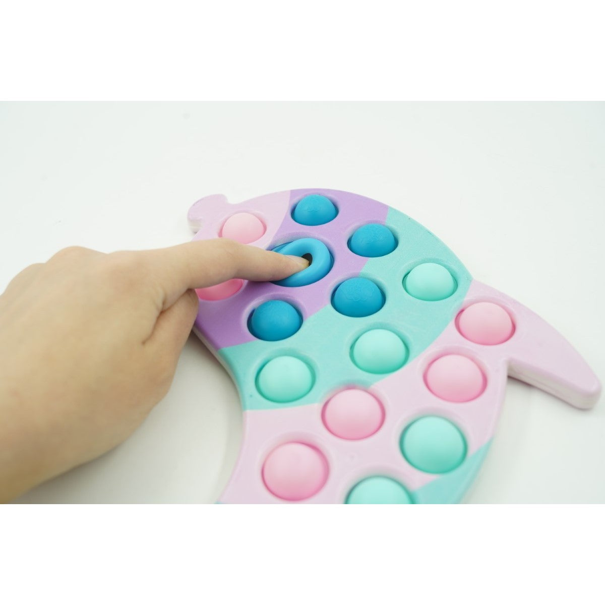 Jucarie Senzoriala Antistres, Simple Dimple, Delfin, Macarons - vivimall.ro