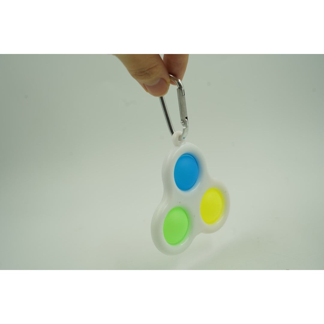 Jucarie Senzoriala Antistres, Simple Dimple, tip breloc , triunghi, 8 cm, multicolor, Alb - vivimall.ro