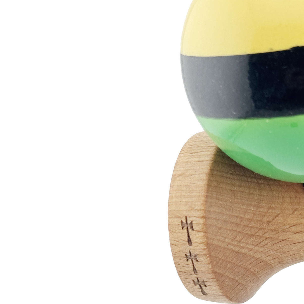 Kendama X Originala, Profesionala, Flippy, Big Cups V2, Super Sticky cu Cupe Mari, din lemn 18 cm, Rulment Metalic cu Ata 55 cm, Galben/Negru/Verde - vivimall.ro