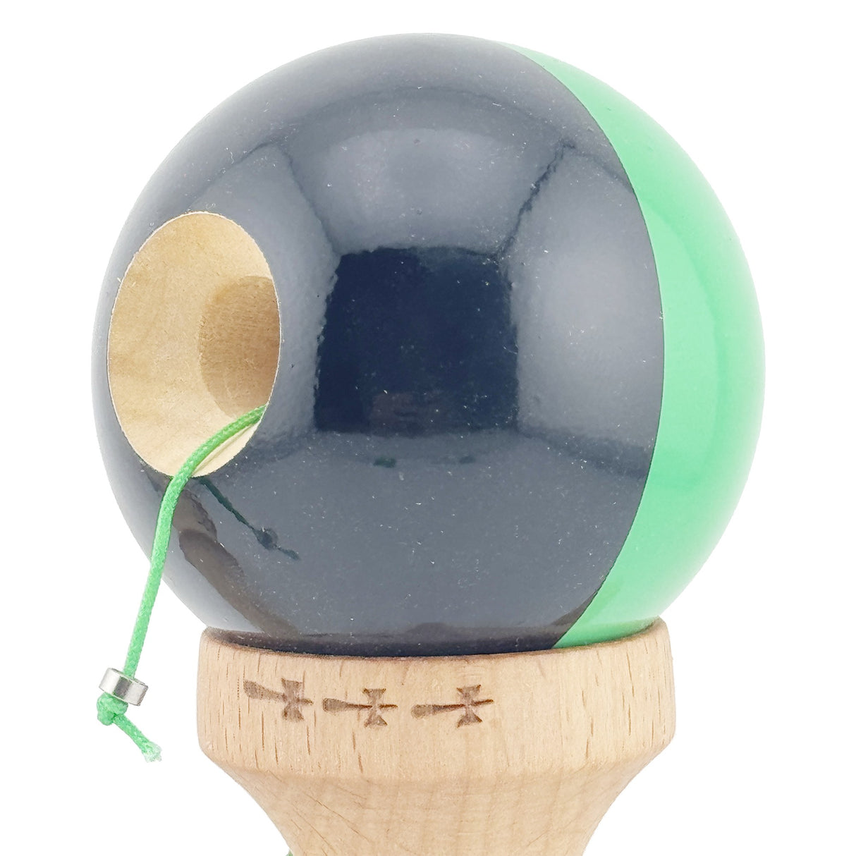 Kendama X Originala, Profesionala, Vivimall, Big Cups V2, Super Sticky cu Cupe Mari, Rulment Metalic, din lemn 18 cm, Ata 55 cm, Verde/Negru - vivimall.ro