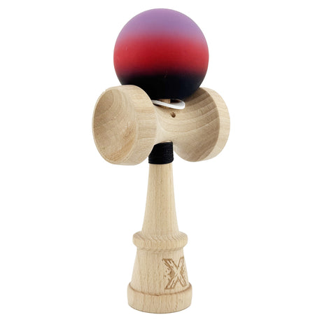 Kendama X Originala, Profesionala, Vivimall, Cupe Mari KING SIZE V3, Rubber Grip, Gaura in Baza, Rulment Metalic, din lemn 18 cm, Ata 55 cm, Gradient Mov/Rosu/Negru - vivimall.ro