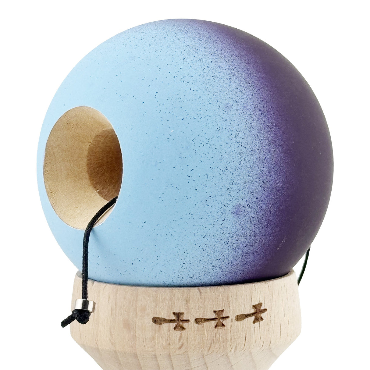 Kendama X Originala, Profesionala, Vivimall, Cupe Mari KING SIZE V3, Rubber Grip, Gaura in Baza, Rulment Metalic, din lemn 18 cm, Ata 55 cm, Gradient Negru/Albastru deschis - vivimall.ro