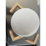 Lampa de veghe luna 3D Moon Light, lumina LED alb cald, alimentare baterii, fara acumulator, stand din plastic inclus, 12 cm, Vivimall - vivimall.ro