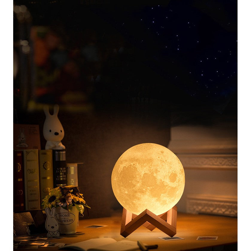 Нощна лампа Luna3D Moon Light, LED светлина, захранвана от батерии, пластмасова стойка, 18 см