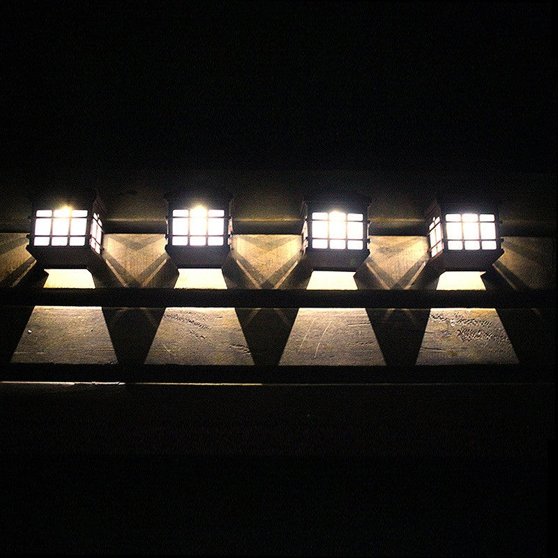 Lampa solara LED tip Felinar pentru perete Vivimall, 11.5 x 8.3cm, 1.2V, ABS, 400mAh, alb cald - vivimall.ro