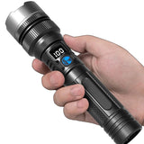 Lanterna LED Lumina Alba, Vivimall, Lanterna cu Zoom Telescopic, Baterie externa, din Aluminiu + ABS, 1800 mAh, 17 x 4 x 3 cm, Negru - vivimall.ro