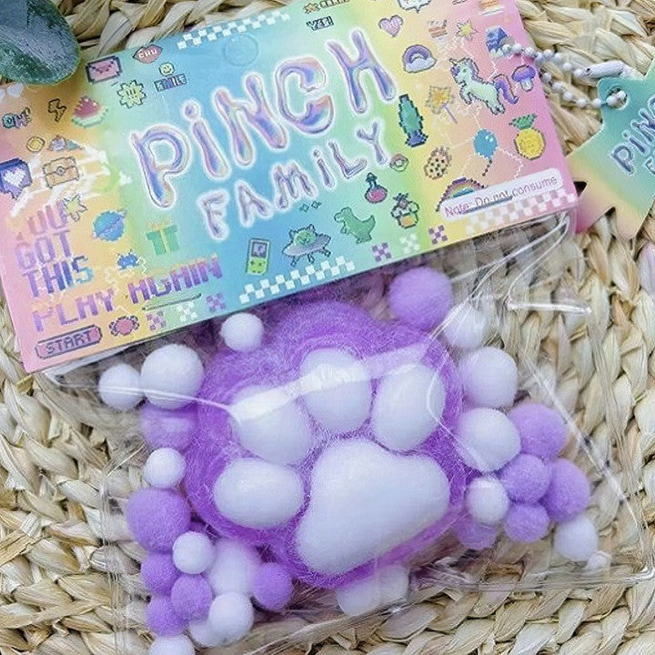 Jucarie Antistres Squishy, Vivimall, cu Revenire Lenta, Squeeze Pinch Family, Model Labuta de Pisica Pufoasa, 6x6 cm, 72g, Ambalaj Transparent, Mov-Alb - vivimall.ro