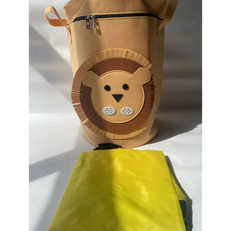 Cutie de Depozitare 2In1, Vivimall, Impermeabila, Covor pentru Jucarii si Lego 150cm, Capacitate Mare, cu Manere, cu Sfori, Inaltime 40cm, Model Leu, Maro - vivimall.ro