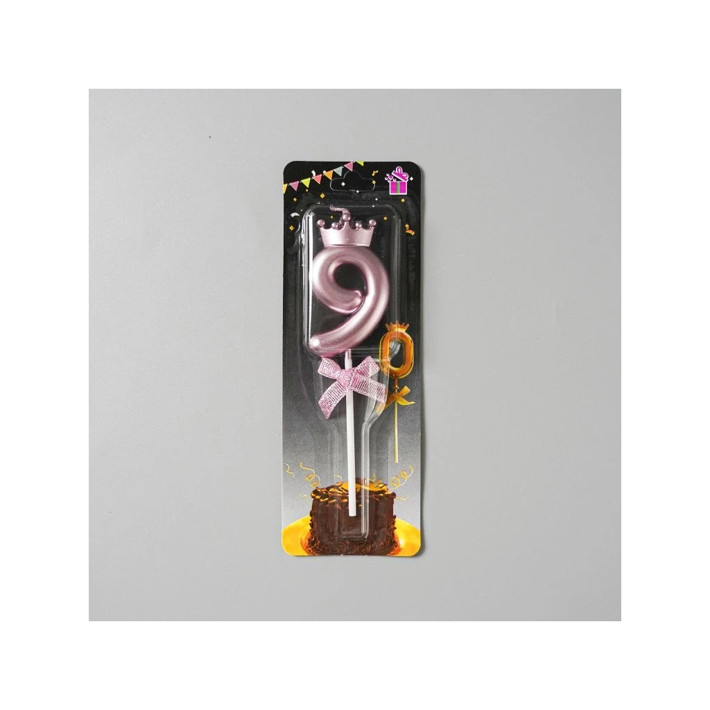 Lumanare Cifra 9, Vivimall, Model Coroana cu Fundita, Pentru Tort, 6 x 2.5 cm Mov - vivimall.ro