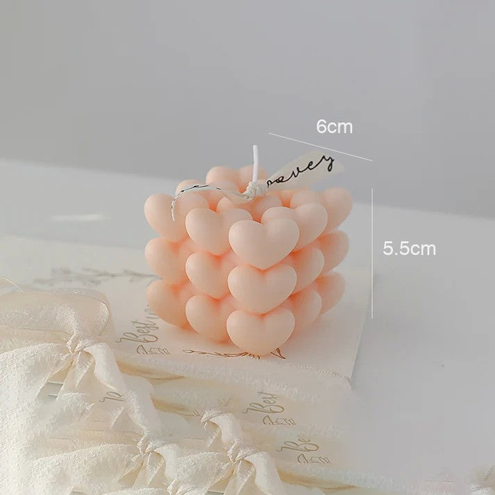 Lumanare Parfumata Decorativa, Vivimall, Model Abstract Cub din Inimioare, Lumanare pentru Diferite Ocazii, 6 x 5.5 cm, Aroma de Portocala, Portocaliu - vivimall.ro