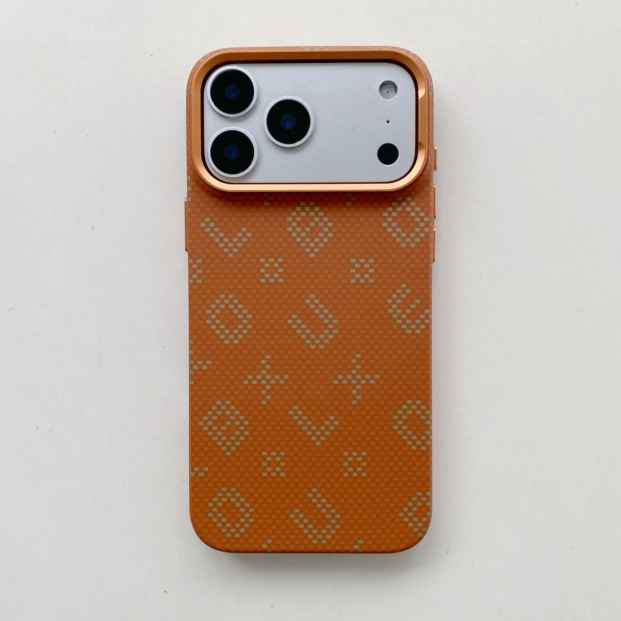Carcasa Magnetica, Vivimall, din Fibra de Carbon, pentru iPhone 15 Pro Max, Maro