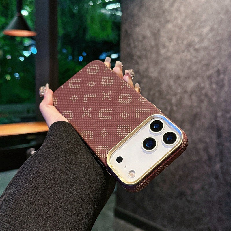 Carcasa Magentica, Vivimall, din Fibra de Carbon, pentru iPhone 17 Pro Max, Portocaliu - vivimall.ro
