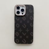 Carcasa Magnetica, Vivimall, din Fibra de Carbon, pentru iPhone 17 Pro, Maro - vivimall.ro