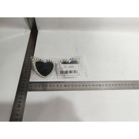 Ochelari in Forma de Inima, Vivimall, pentru Petrecerea Burlacitelor, Tematica Nunta, Protectie Soare, 15.3x5.7x14.5 cm, Scris Bride to Be cu Perle, Alb - vivimall.ro