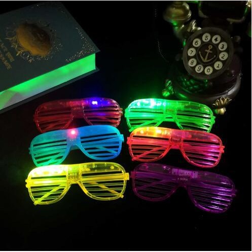 Ochelari de Petrecere cu LED, Vivimall, Model Grilaj, din Plastic, 3 Moduri de Iluminat, Marime Universala, Multicolor - vivimall.ro