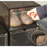 Organizator de Pantofi, Vivimall, din PP+ABS, Usa Frontala Magnetica, Rezistenta la Praf, Anti-Oxidare, Utilizare Multipla, 36 x 28 x 21 cm, Gri Transparent - vivimall.ro