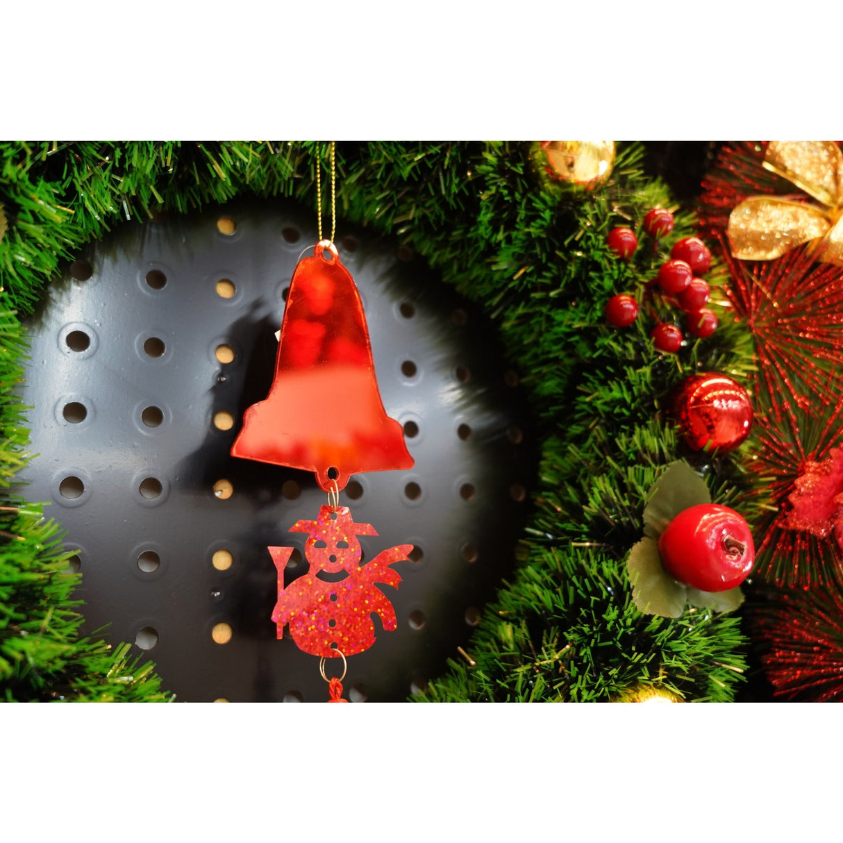 Ornament brad, Vivimall, Clopotel, Om de zapada, Rosu, Lucios, 10*28CM, Acril, Interior/ Exterior - vivimall.ro