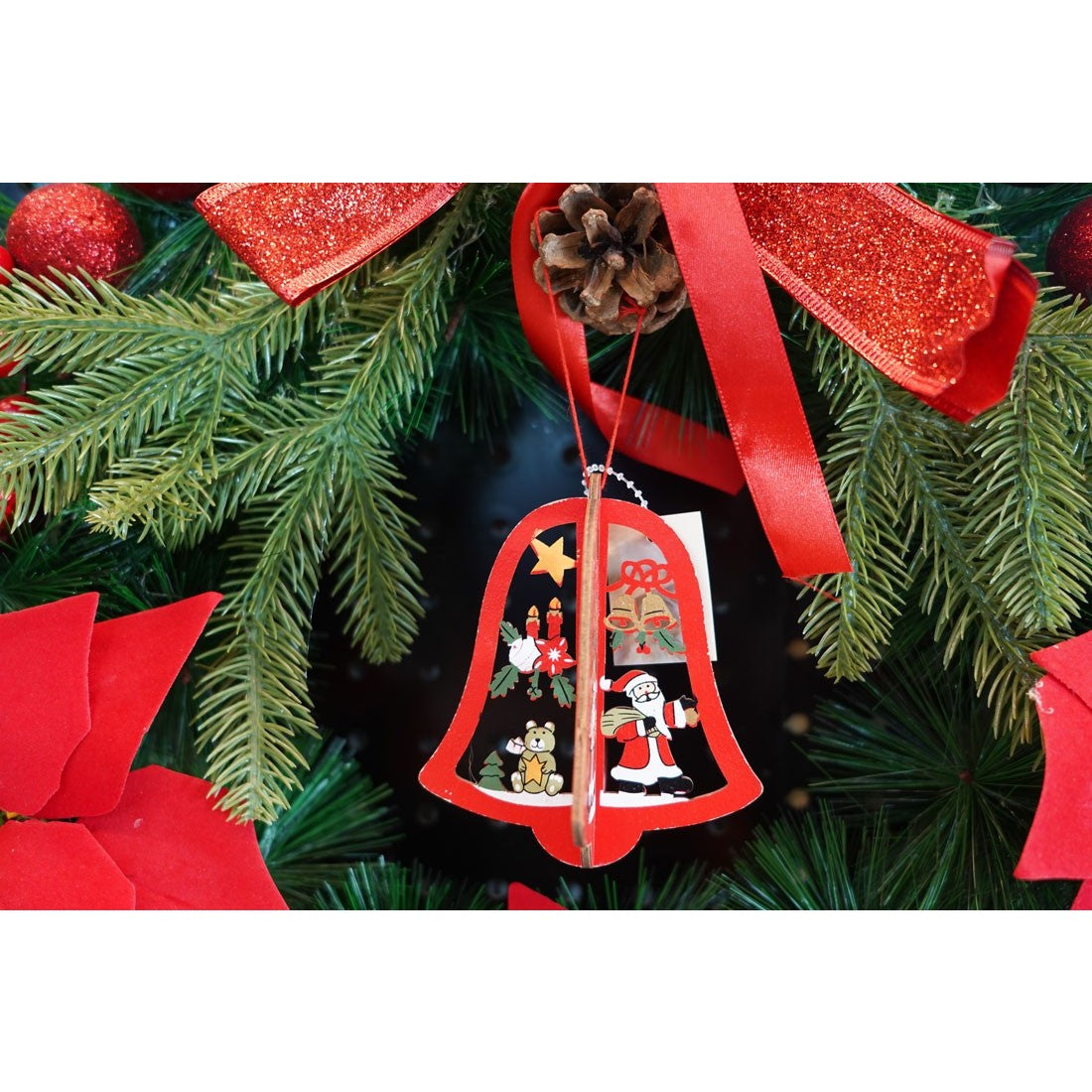 Ornament de brad clopotel, Vivimall, multicolor, lemn, 10.5x9.5 cm - vivimall.ro