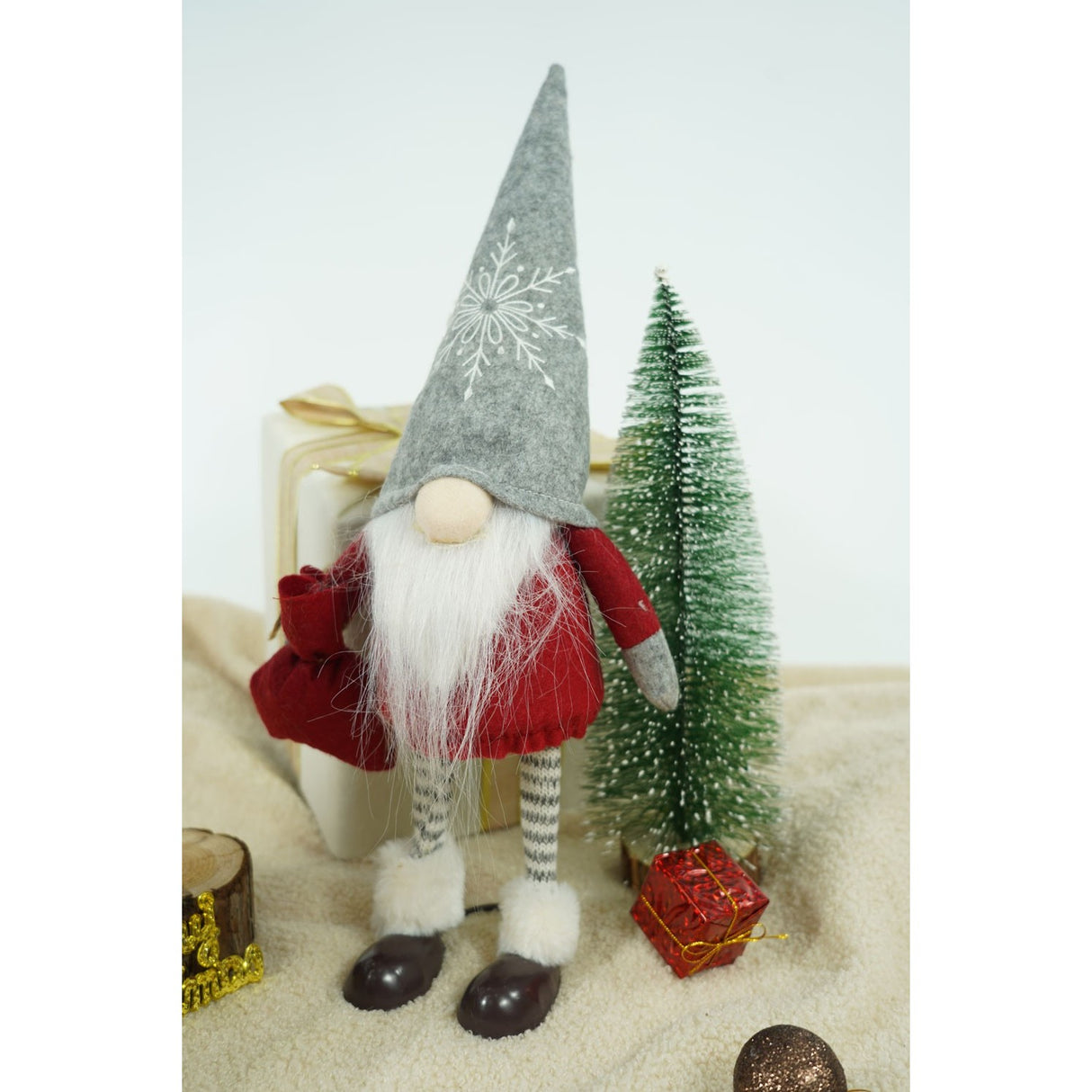 Ornament de Craciun spiridus, Vivimall, rosu/alb, textil, 42 cm - vivimall.ro