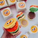 Iluminator și blush Kevin&Coco Burger nuanța 03, textură satinat-fină, detaliu oglindă