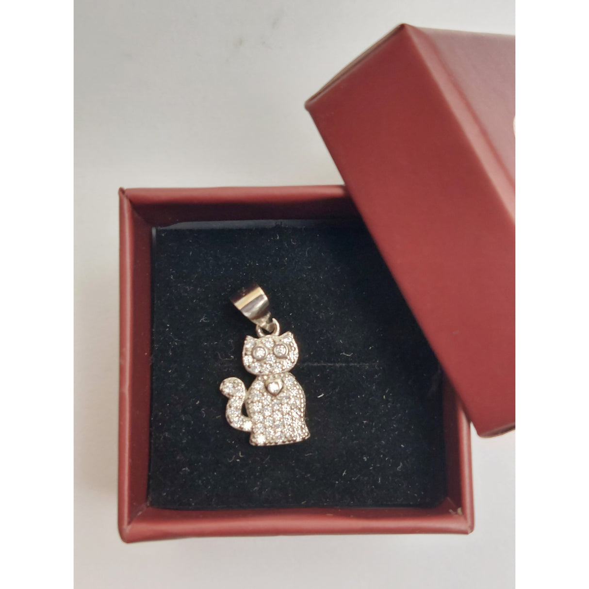 Сребърен медальон 925 с котенце и сърце около врата, Jolie Silver, 1.7G