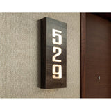 Rola Autoadeziva pentru Perete, Vivimall, din Panza, 10 m, Rezistenta la Umezeala, 2.5 mm Grosime, Model Texturat, Maro - vivimall.ro