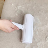 Rola pentru Parul de Animale, Vivimall, cu Maner 19x19x6cm, Alb/Rosu - vivimall.ro