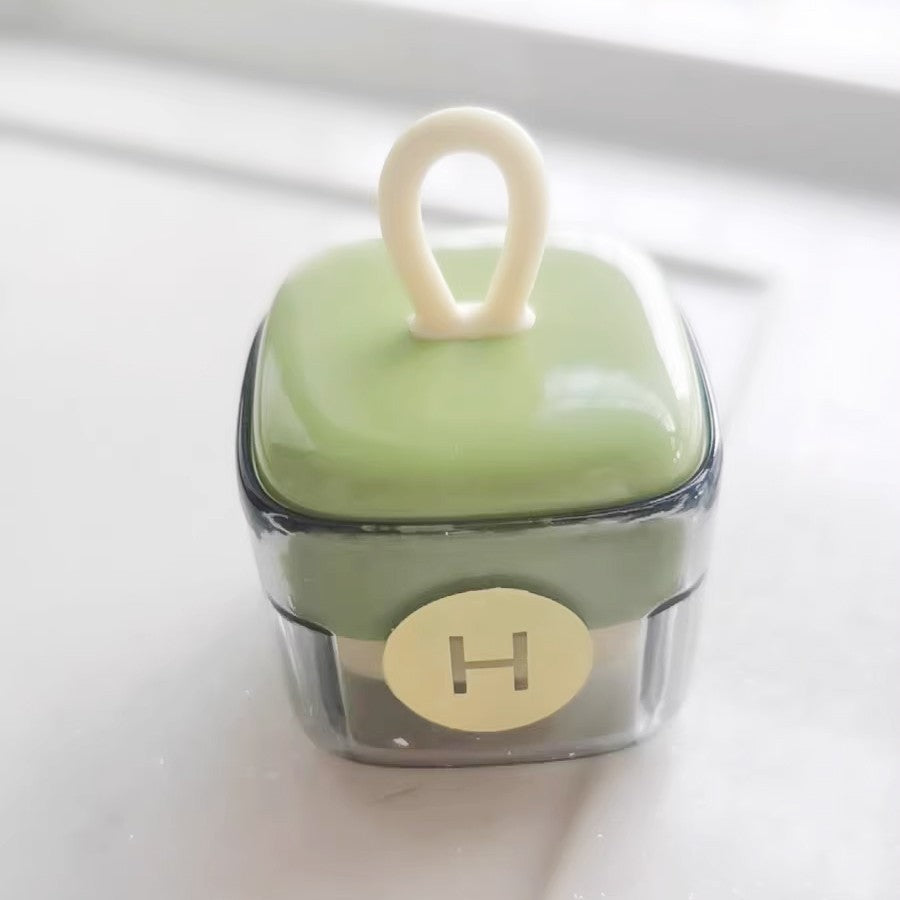 Rola pentru scame, Vivimall, Indreptator de Scame Laviabila, forma de Cub din plastic, Portabil si Dragut 6 x 4.3 x 4.3 cm, Verde Matcha - vivimall.ro