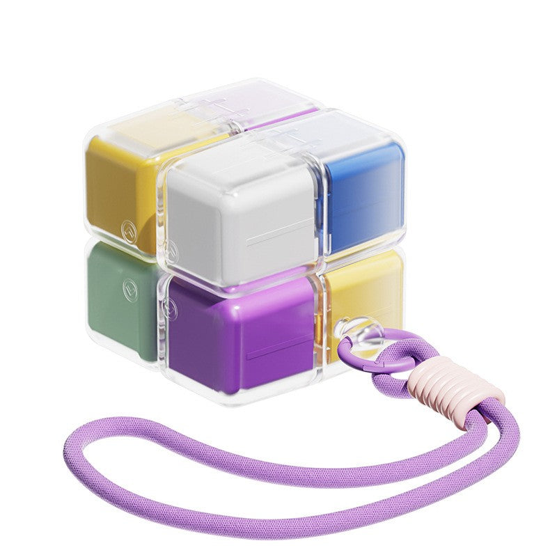 Cutie pentru Medicamente, Flippy, Model Rubik' Cube, cu Curea de Agatare, Dozator Portabil de Medicamente, Dispenser Pastile, estimat pentru 7 zile, 7.3 x 6 x 6 cm, Multicolor - vivimall.ro