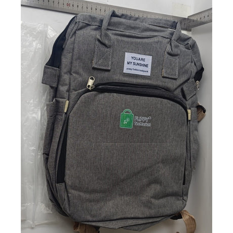 Rucsac Multifunctional pentru Mamici, Vivimall, cu Patut Pliabil si Baza de Schimbat, Rezistent la Apa, Capacitate Mare, Usor, Compartimente Multiple, Buzunar Termic pentru Lapte, 42 x 32 x 22 cm, Gri - vivimall.ro