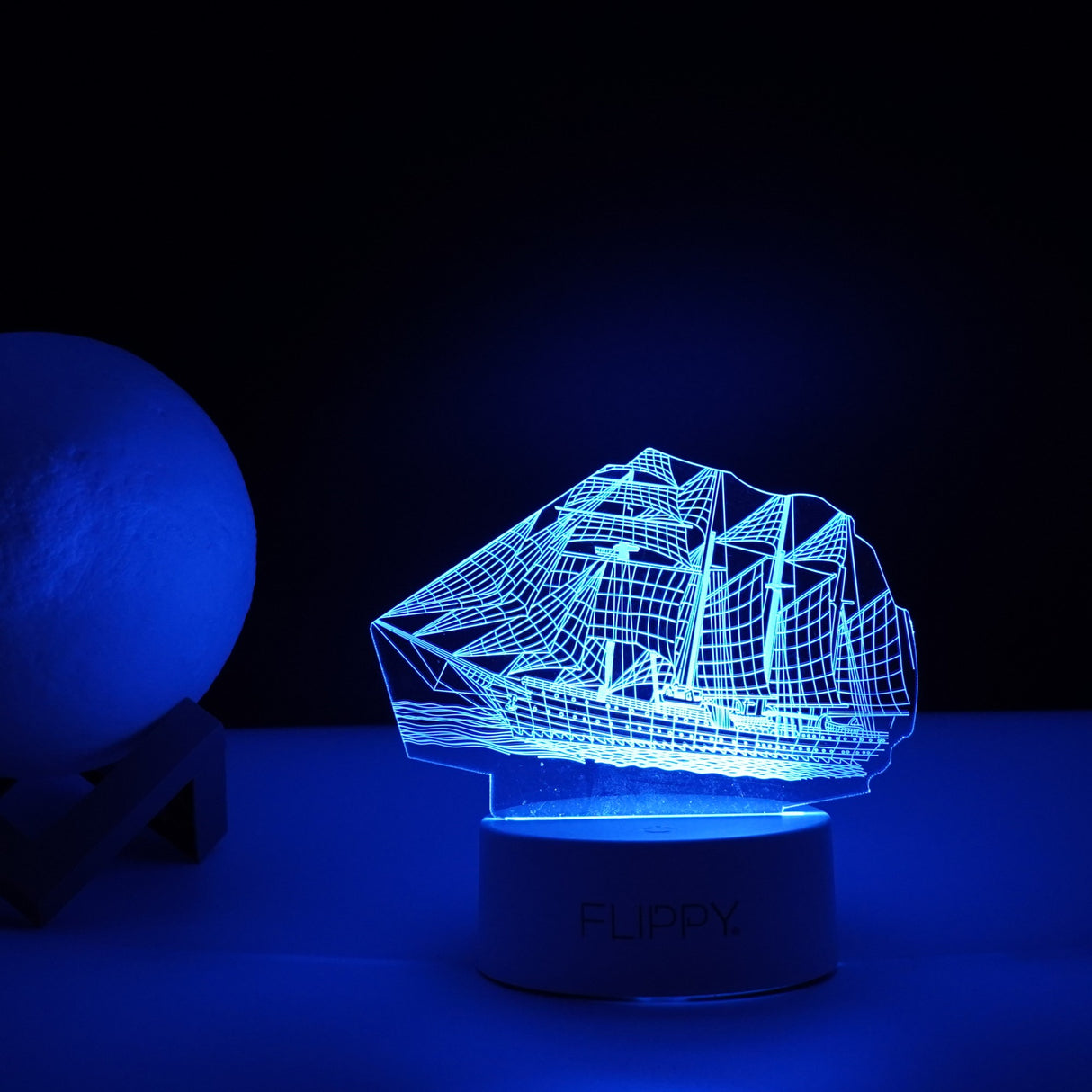 Lampa LED decorativa, Vivimall, 3D, Vapor, cu telecomanda, doua moduri de alimentare USB si baterii, 20 cm inaltime, din material acril si lumina multicolora, alb - vivimall.ro