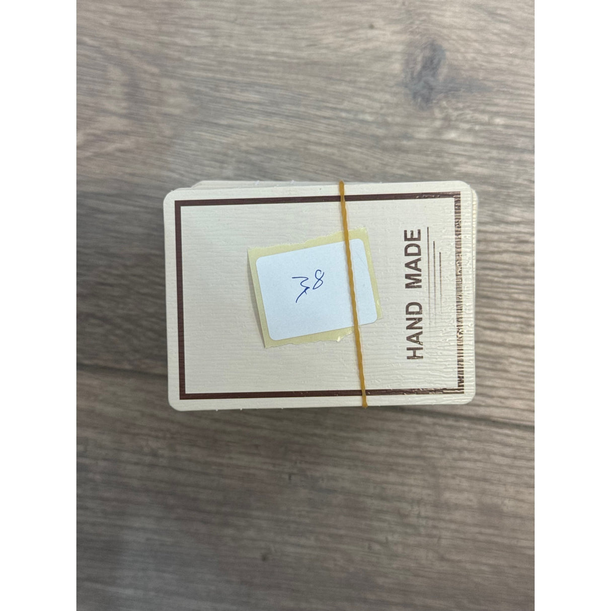 Set 100 buc Cartonas Martisor Model Hand Made, Crem - vivimall.ro