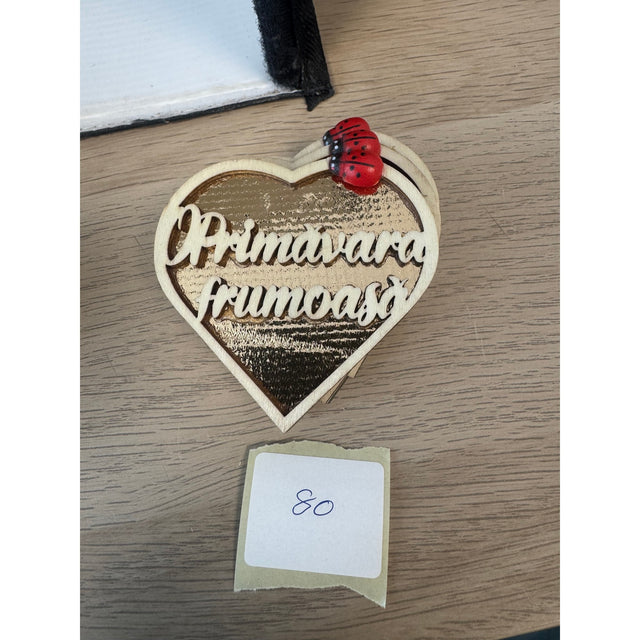 Set 100 bucati Martisor cu Magnet Model Primavara Frumoasa Inima - vivimall.ro