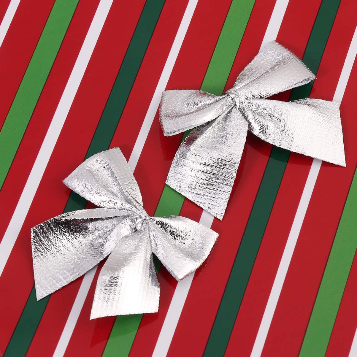 Set 12 Fundite pentru Brad, Vivimall, 5.5 cm, din Poliester, Argintiu - vivimall.ro