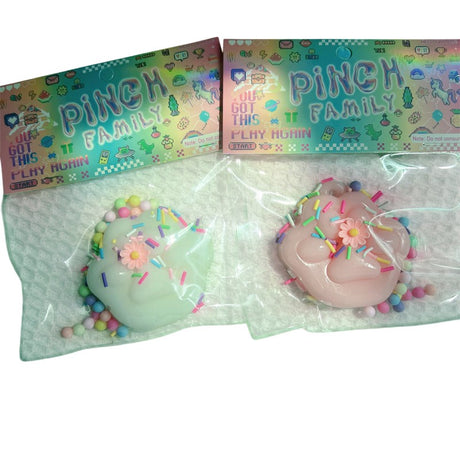 Set 12 Jucarii Antistres Squishy, Vivimall, cu Revenire Lenta, Squeeze Pinch Family, Model Labuta de Pisica, 6x6 cm, 45g, Ambalaj Transparent, Alb+Roz - vivimall.ro