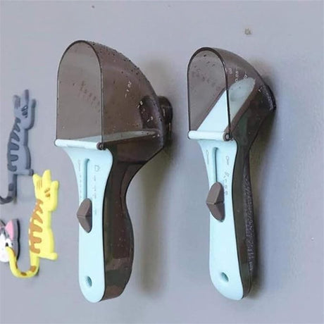 Set 2 Cupe Gradate pentru Bucatarie, Vivimall, Cupe de Masurat Reglabile, Ergonomic, Confortabil, pentru Lichide si Solide, Volum ajustabil 5-30ml, 30-130ml, Culoare Albastru - vivimall.ro