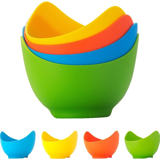 Set 4 forme silicon multicolor pentru ouă posate, vedere de ansamblu pe fond alb