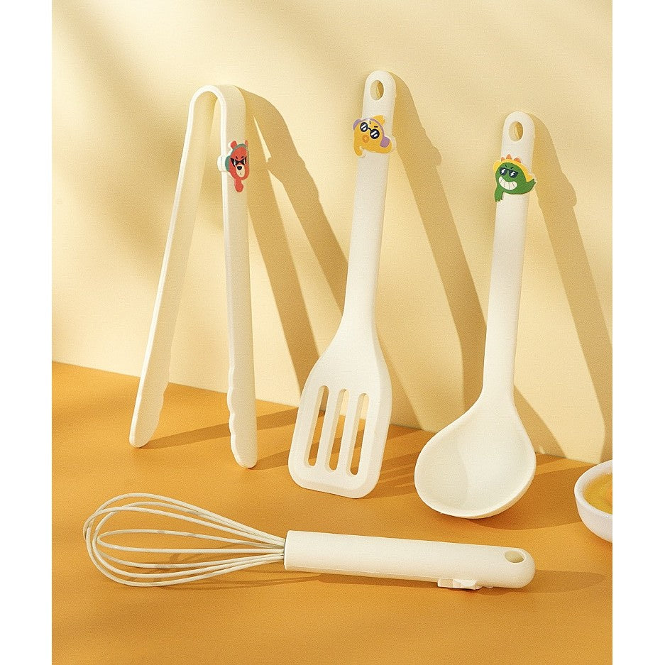 Set 4 Ustensile de Bucatarie, Vivimall, pentru Copii, din Silicon, Termorezistente, Design Animat, 13 x 24 x 5 cm, Bej - vivimall.ro