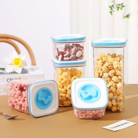 Set 5 Cutii de Depozitare pentru Bucatarie, Vivimall, 2 x 600ml, 2 x 1.3L, 1 x 2L, din ABS+PET+Silicon, Capac Alb/Albastru, 23 x 10 x 10 cm, Transparent - vivimall.ro