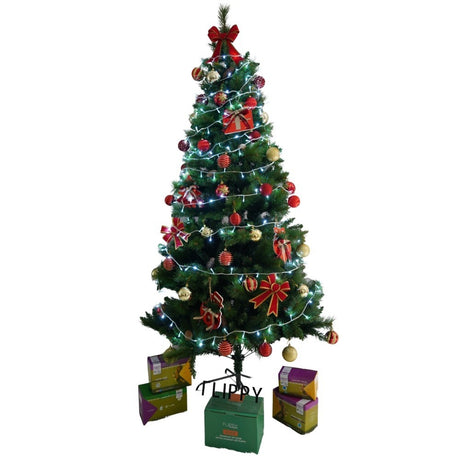 Set brad artificial de Craciun si elemente decorative, Decorat cu conuri de pin, pentru interior/exterior, inaltime 210 cm, diametru 114 cm, 1057 ramuri, Flippy, verde, suport metalic inclus - vivimall.ro