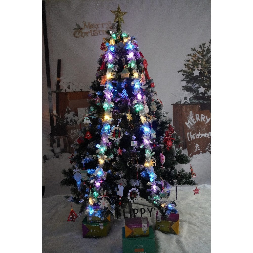 Set brad artificial de Craciun si elemente decorative, nins, decorat cu conuri pin, pentru perete/colt, inaltime 210 cm, diametru 149 cm, 1224 ramuri, Flippy, verde, suport metalic inclus - vivimall.ro