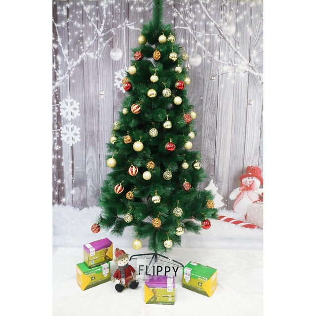 Set brad artificial de Craciun si elemente decorative tip pin, inaltime 210 cm, diametru 115 cm, 350 ramuri cu ace 3D 12 cm, Flippy, verde, suport metalic inclus - vivimall.ro