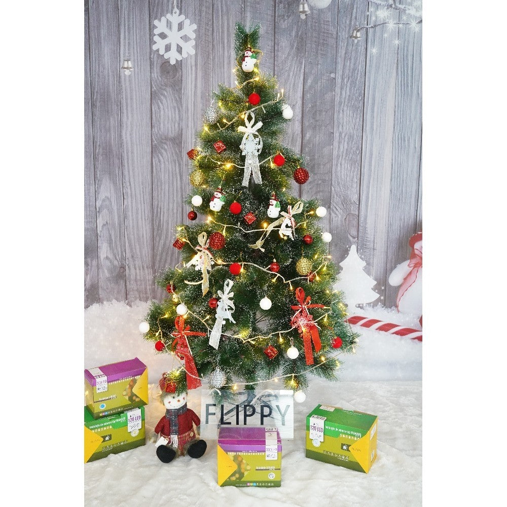 Set brad artificial de Craciun si elemente decorative tip pin inzapezit tip 1, inaltime 150 cm, diametru 85 cm, 160 ramuri cu ace 3D 12 cm, Vivimall, verde cu varfuri, ninse, suport metalic inclus - vivimall.ro